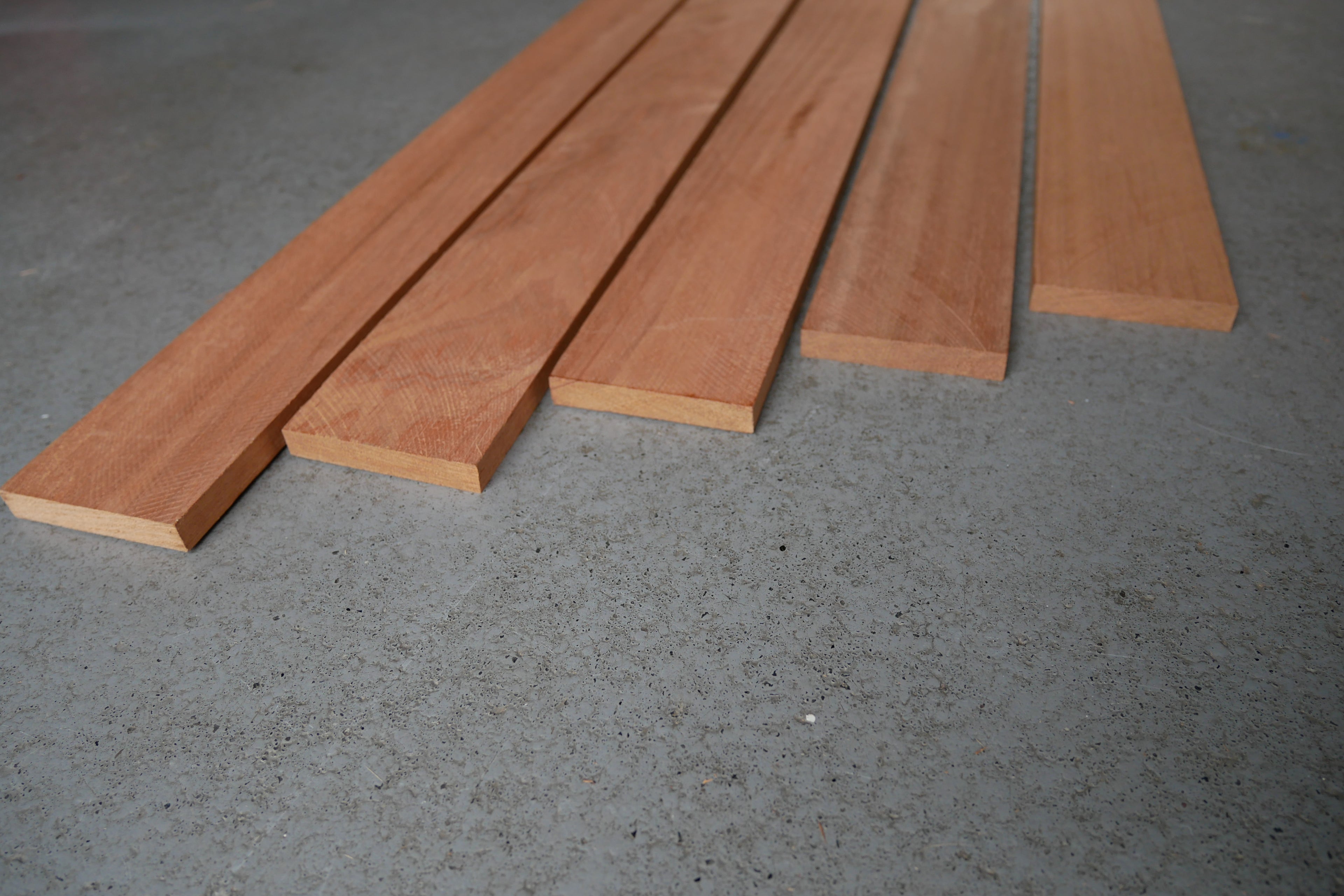 10 stuks Mahonie Latten Kopmaat 57 x 10 mm Lengte 2200 mm